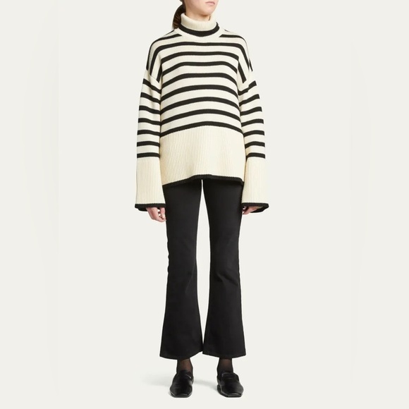 Toteme women’s Cropped Kick denim - Picture 1 of 11